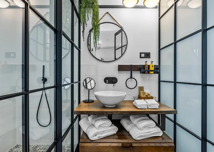 Villtak La Maison - Adults Recommended Only Hotel