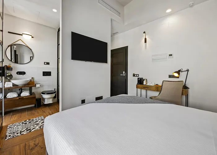 Villtak La Maison - Adults Recommended Only Hotell